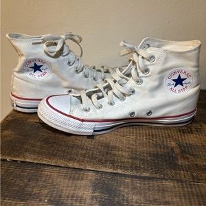 WOMENS CONVERSE HIGH TOP CHUCK TAYLOR!